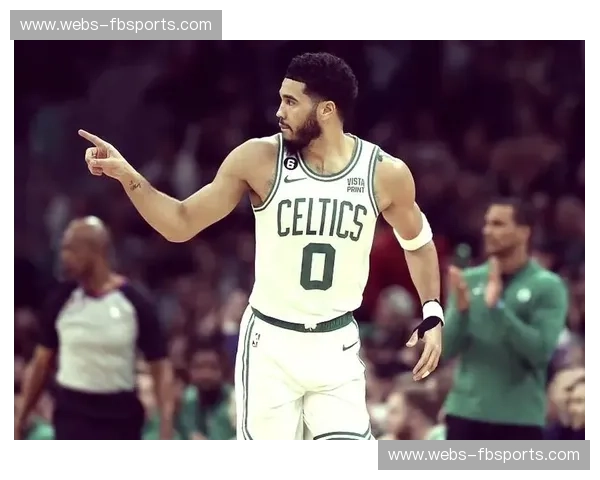 凯尔特人轻取篮网 塔图姆布朗合砍61分展现冠军相 凯尔特人轻取篮网 塔图姆布朗合砍61分展现冠军相